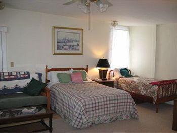 Maplehurst Inn Peterborough Εξωτερικό φωτογραφία